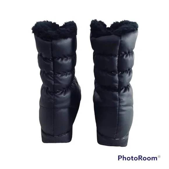 Comb Last Woman's Sz 11M Snow boots black almond toe fur lined rubber soles - Picture 3 of 12